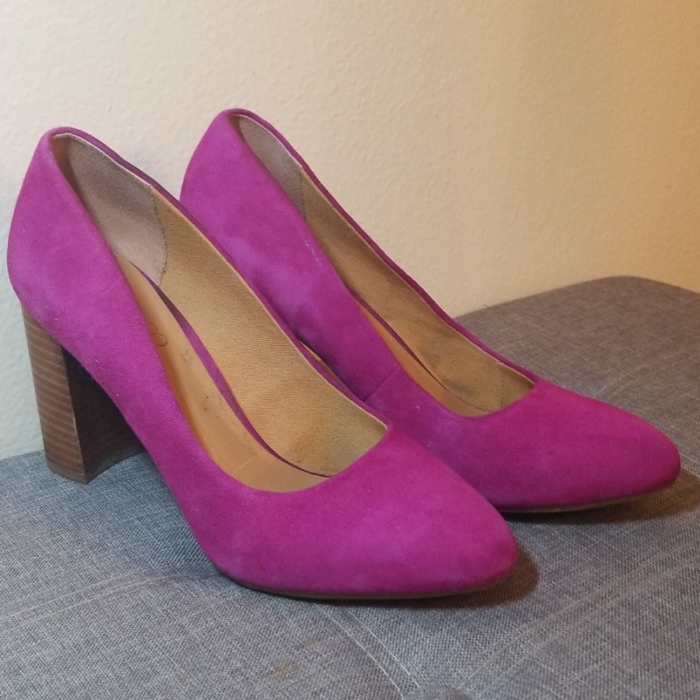 Magenta Franco Sarto Suede Chunky Pump, Size 7